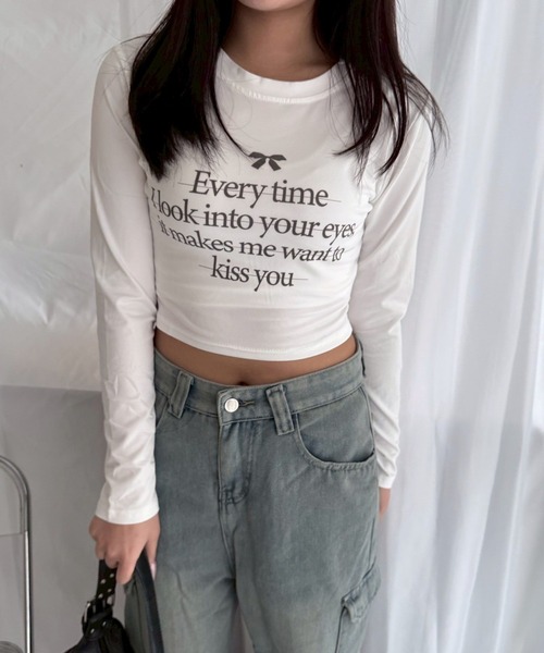 etta(エタ)の「英字リボンショート丈ロンT/長袖Tシャツ(Tシャツ/カットソー・レディース・ホワイト・MEDIUM)」の2枚目の写真