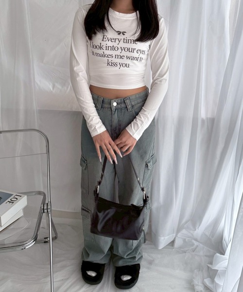 etta(エタ)の「英字リボンショート丈ロンT/長袖Tシャツ(Tシャツ/カットソー・レディース・ホワイト・MEDIUM)」の5枚目の写真