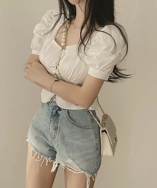 Girly Doll(ガーリードール)の「スクエアネックパフスリーブブラウス(シャツ/ブラウス・レディース・ブラック/ホワイト/イエロー/ブルー・F)」の11枚目の写真