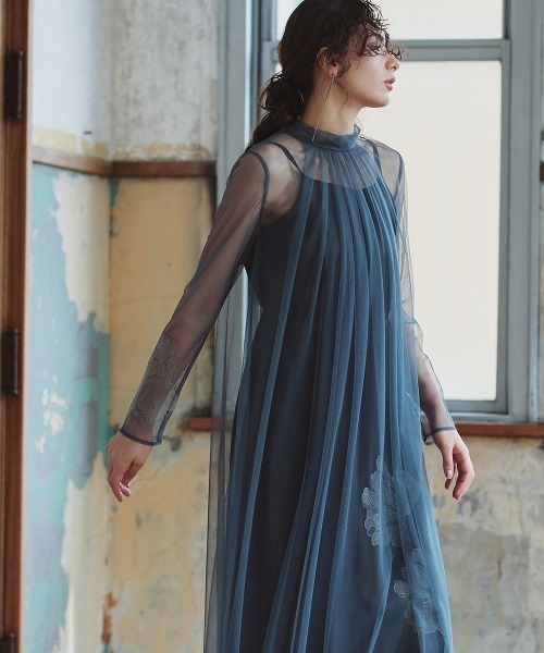 Callarus(カラルス)の「アシメ刺繍使い2WAYリボンデザインチュールワンピースドレス〔Callarus〕(ドレス・レディース・ブラック/グレイッシュブルー・S/M/L)」の5枚目の写真