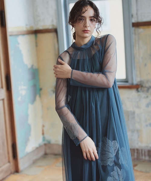 Callarus(カラルス)の「アシメ刺繍使い2WAYリボンデザインチュールワンピースドレス〔Callarus〕(ドレス・レディース・ブラック/グレイッシュブルー・S/M/L)」の14枚目の写真