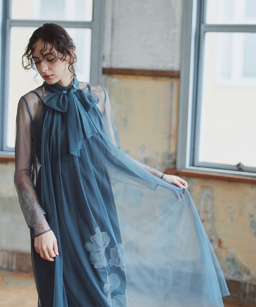 Callarus(カラルス)の「アシメ刺繍使い2WAYリボンデザインチュールワンピースドレス〔Callarus〕(ドレス・レディース・ブラック/グレイッシュブルー・S/M/L)」の22枚目の写真