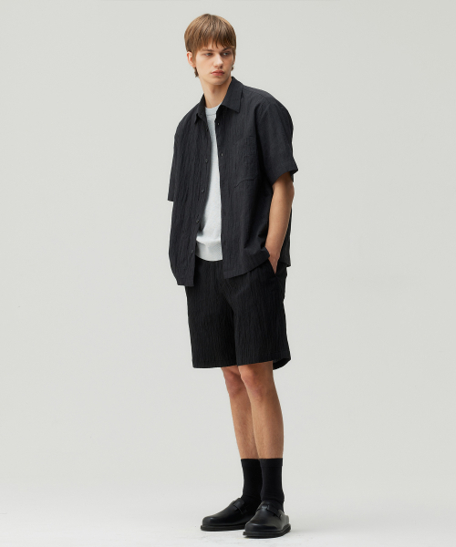 MINDBRIDGE（マインドブリッジ）の「[COUTURE]リラックスフィットクリンクルフルバンディングハーフパンツ（その他パンツ・メンズ・ブラック・36/34/32/30/29）」の2枚目の写真