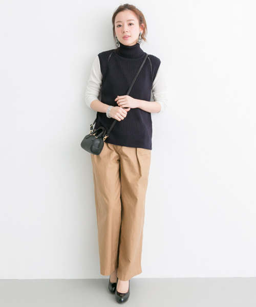 URBAN RESEARCH（アーバンリサーチ）の「UR タートルネックリブニットベスト（ニット/セーター・レディース・ライトグレー/ネイビー/モカ・FREE）」の6枚目の写真