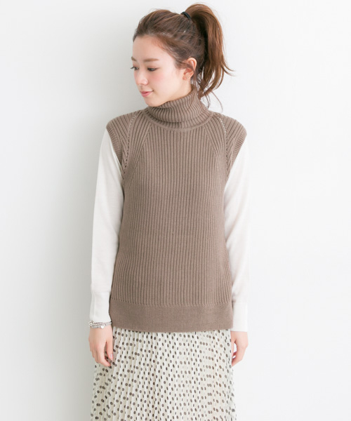 URBAN RESEARCH（アーバンリサーチ）の「UR タートルネックリブニットベスト（ニット/セーター・レディース・ライトグレー/ネイビー/モカ・FREE）」の7枚目の写真