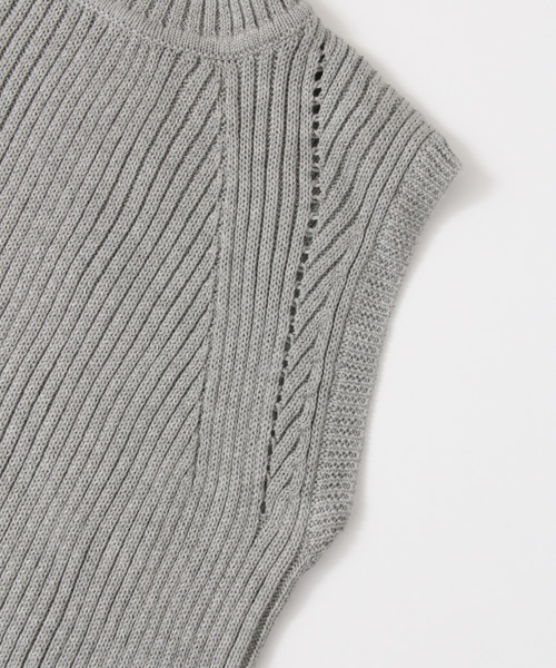 URBAN RESEARCH（アーバンリサーチ）の「UR タートルネックリブニットベスト（ニット/セーター・レディース・ライトグレー/ネイビー/モカ・FREE）」の15枚目の写真