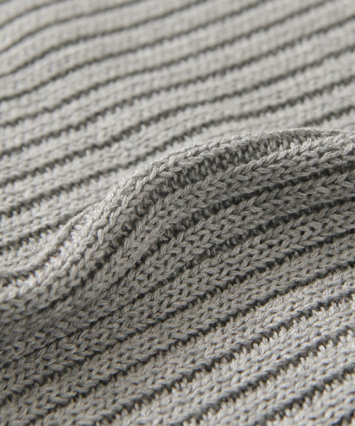URBAN RESEARCH（アーバンリサーチ）の「UR タートルネックリブニットベスト（ニット/セーター・レディース・ライトグレー/ネイビー/モカ・FREE）」の16枚目の写真