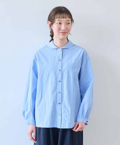 bulle de savon(ビュルデサボン)の「80/タイプライター ナチュラルトリプルワッシャー ショールカラーシャツ(シャツ/ブラウス・レディース・サックスブルー/ホワイト・FREE)」の2枚目の写真