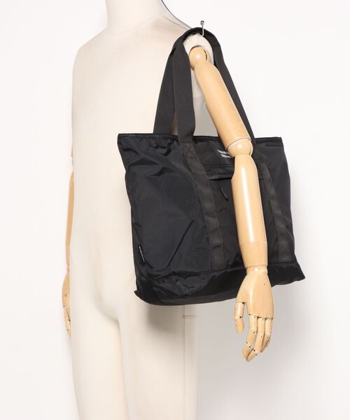 BEAMS DESIGN(ビームス デザイン)の「BEAMSDESIGN(ビームスデザイン) Runway トートバッグ(トートバッグ・メンズ・ベージュ/ブラック/ブルー・FREE)」の4枚目の写真