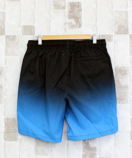 Calvin Klein(カルバン・クライン)の「CK グラデーションサーフパンツ ボードショーツ(水着・メンズ・ブラック・S/M/L/XL/XXL)」の3枚目の写真