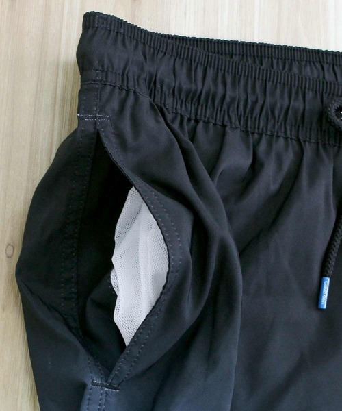 Calvin Klein(カルバン・クライン)の「CK グラデーションサーフパンツ ボードショーツ(水着・メンズ・ブラック・S/M/L/XL/XXL)」の7枚目の写真