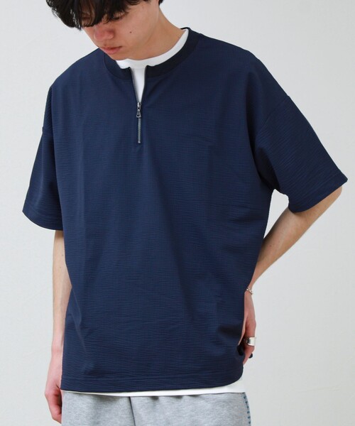 GLOSTER(グロスター)の「カットサッカー ハーフジップTシャツ(Tシャツ/カットソー・メンズ・グレー/ネイビー/ブラック・L/M/S)」の1枚目の写真