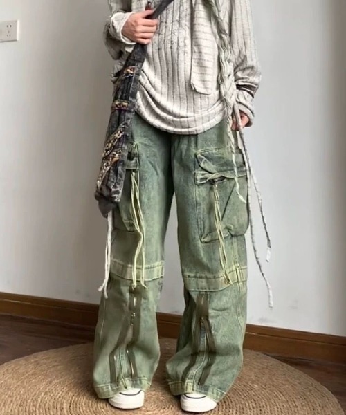 lilful（リルフル）の「【26年春夏新作】ウォッシュ加工 裾ジップアクセント デニムカーゴパンツ（デニムパンツ・レディース・ブルー・M）」の5枚目の写真