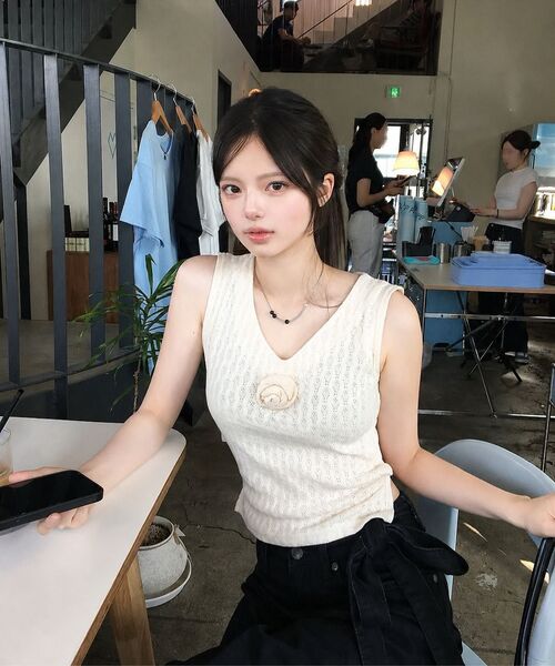 CATTLINE(カトリン)の「ホワイトリボンスリーブレスニットクリーム(ニット/セーター・レディース・クリーム・FREE)」の17枚目の写真