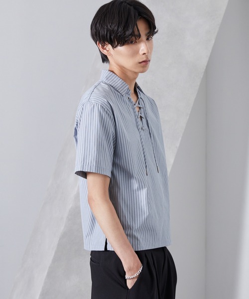 Loose/ルース（ルース）の「ストライプ ショートレースアップシャツ（シャツ/ブラウス・メンズ・ブルー系/グレー系/ホワイト系・L/M/S）」の5枚目の写真