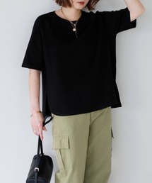 サイドスリットポンチTシャツ