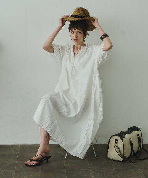 Plumel(プルメル)の「Cotton Caftan Loose Dress / コットンカフタンルーズドレス(ワンピース・レディース・ベージュ/ホワイト/ブラック・MEDIUM)」の12枚目の写真