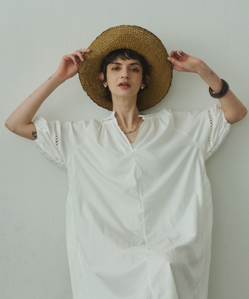 Plumel(プルメル)の「Cotton Caftan Loose Dress / コットンカフタンルーズドレス(ワンピース・レディース・ベージュ/ホワイト/ブラック・MEDIUM)」の8枚目の写真