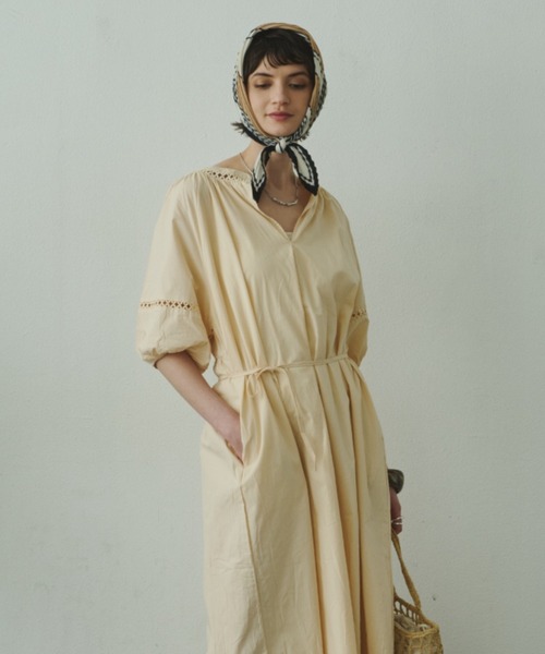 Plumel(プルメル)の「Cotton Caftan Loose Dress / コットンカフタンルーズドレス(ワンピース・レディース・ベージュ/ホワイト/ブラック・MEDIUM)」の21枚目の写真