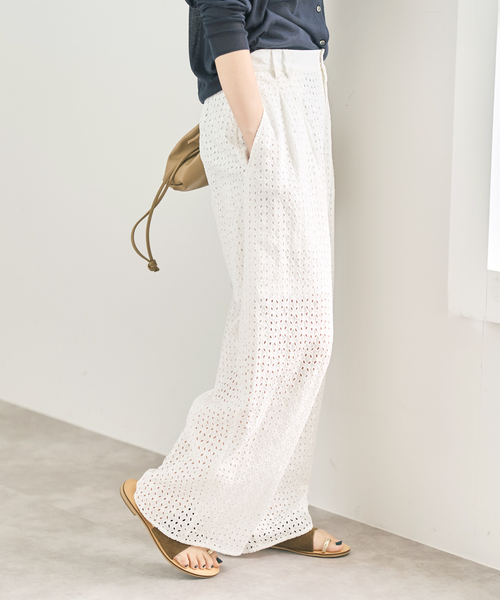 Spick & Span（スピックアンドスパン）の「《セットアップ可》カットワークエンブロイダリー2タックパンツ（その他パンツ・レディース・ホワイト系その他/ブラック・36/38）」の9枚目の写真