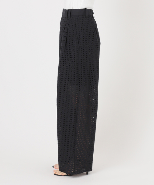 Spick & Span（スピックアンドスパン）の「《セットアップ可》カットワークエンブロイダリー2タックパンツ（その他パンツ・レディース・ホワイト系その他/ブラック・36/38）」の14枚目の写真