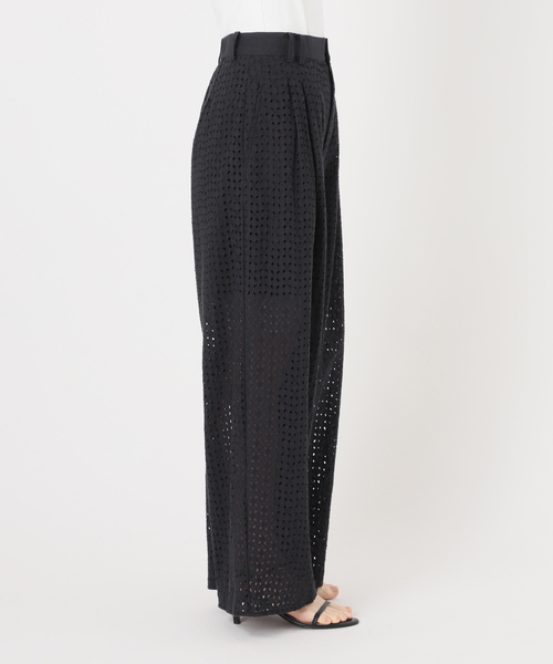 Spick & Span（スピックアンドスパン）の「《セットアップ可》カットワークエンブロイダリー2タックパンツ（その他パンツ・レディース・ホワイト系その他/ブラック・36/38）」の16枚目の写真