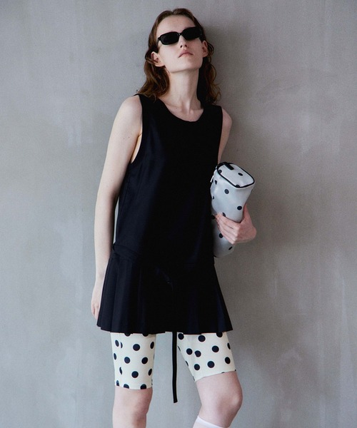 MAISON SPECIAL(メゾンスペシャル)の「Pleated Mini Jumper Skirt/プリーツミニジャンパースカート(チュニック・レディース・ブラック/グレー・FREE)」の15枚目の写真