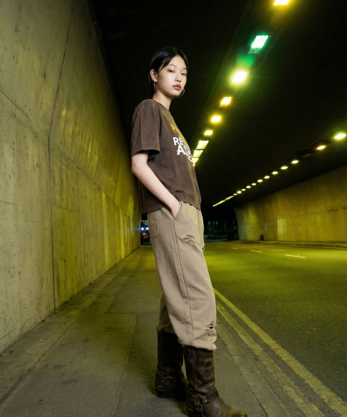 LENGAGEMENT(ランガージュマン)の「Hell Raising Salt Wash Crop Short Sleeve T-Shirt (Mocha)(Tシャツ/カットソー・レディース・モカ・1/2)」の4枚目の写真