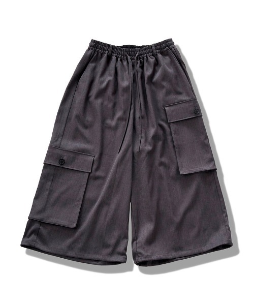 NO ID.(ノーアイディ)の「mp15135-バギークロップドカーゴトラウザーズ パンツ(458006-508P)(その他パンツ・メンズ・ブラック/グレー・2/1)」の9枚目の写真