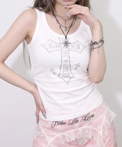 .KOM(ドットコム)の「A'GEM/9 × .kom 『.KOM/ドットケーオーエム』Cross Print Tank Top /クロスプリントタンクトップ(タンクトップ・レディース・ホワイト/ブラック・M)」の4枚目の写真