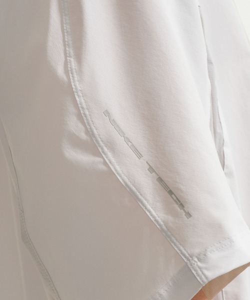 NIKE(ナイキ)の「ナイキ テック ヘリオス メンズ Dri-FIT ショートスリーブ トップ / Nike Tech Helios Men's Dri-FIT Short-Sleeve Top II2351-101 Off White(シャツ/ブラウス・メンズ・オフホワイト・XL/S/M/L/2XL)」の8枚目の写真
