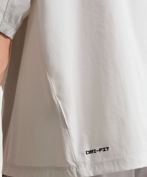 NIKE(ナイキ)の「ナイキ テック ヘリオス メンズ Dri-FIT ショートスリーブ トップ / Nike Tech Helios Men's Dri-FIT Short-Sleeve Top II2351-101 Off White(シャツ/ブラウス・メンズ・オフホワイト・XL/S/M/L/2XL)」の10枚目の写真