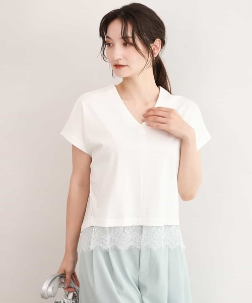 MK MICHEL KLEIN（エムケーミッシェルクラン）の「[接触冷感/洗える]ヘムレースデザインVネックカットソー（Tシャツ/カットソー・レディース・ホワイト/ブラック・38）」の2枚目の写真