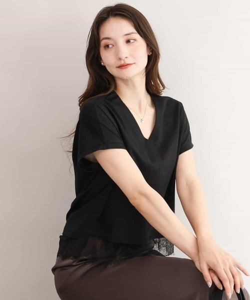 MK MICHEL KLEIN（エムケーミッシェルクラン）の「[接触冷感/洗える]ヘムレースデザインVネックカットソー（Tシャツ/カットソー・レディース・ホワイト/ブラック・38）」の5枚目の写真