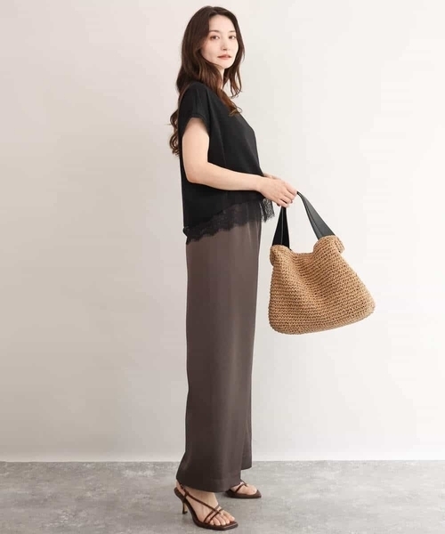 MK MICHEL KLEIN（エムケーミッシェルクラン）の「[接触冷感/洗える]ヘムレースデザインVネックカットソー（Tシャツ/カットソー・レディース・ホワイト/ブラック・38）」の6枚目の写真