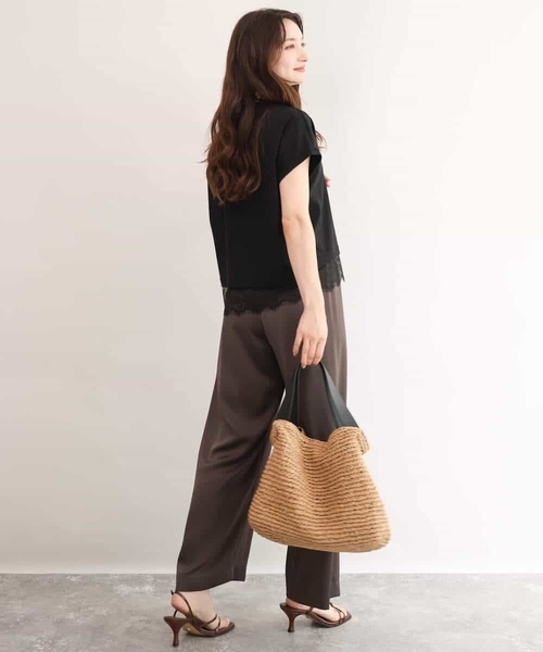 MK MICHEL KLEIN（エムケーミッシェルクラン）の「[接触冷感/洗える]ヘムレースデザインVネックカットソー（Tシャツ/カットソー・レディース・ホワイト/ブラック・38）」の7枚目の写真