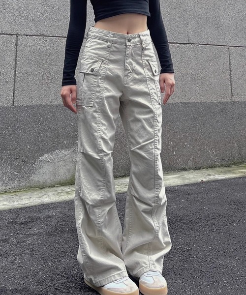 LAMPOON(ランプーン)の「フレアカーゴパンツ(カーゴパンツ・レディース・グレー/ベージュ・MEDIUM/LARGE/SMALL)」の5枚目の写真