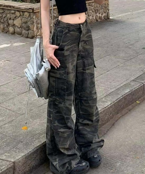 REBALANCE(リバランス)の「カモフラカーゴパンツ(カーゴパンツ・レディース・A・X-LARGE/MEDIUM/LARGE)」の1枚目の写真