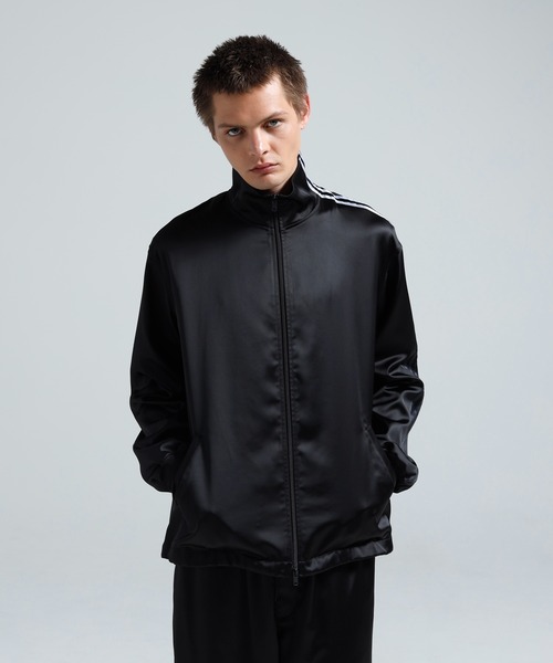 Y-3(ワイスリー)の「Y-3 SATIN GRADIENT 3 STRIPES TRACK TOP(ジャージ・メンズ・ブラック・XX-SMALL/X-SMALL/SMALL/MEDIUM/LARGE/X-LARGE)」の3枚目の写真