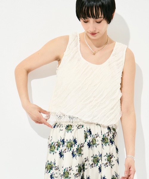 muller of yoshiokubo（ミュラーオブヨシオクボ）の「[muller of yoshiokubo/ミュラー オブ ヨシオクボ]RUFFLE CHIFFON LAYER TOP（キャミソール・レディース・ブラック/アイボリー/ミント・FREE）」の2枚目の写真
