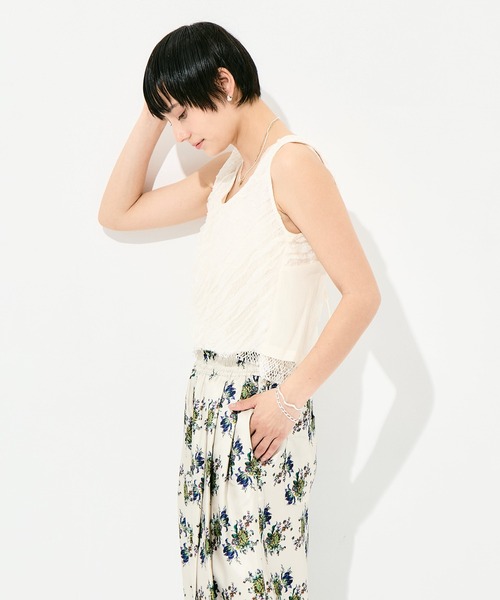 muller of yoshiokubo（ミュラーオブヨシオクボ）の「[muller of yoshiokubo/ミュラー オブ ヨシオクボ]RUFFLE CHIFFON LAYER TOP（キャミソール・レディース・ブラック/アイボリー/ミント・FREE）」の5枚目の写真