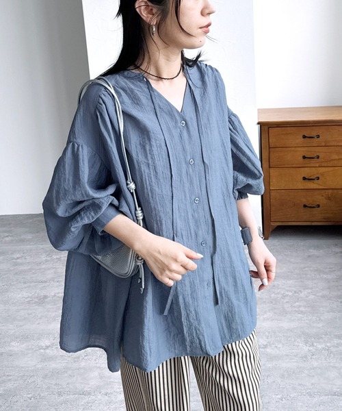 reca（レカ）の「前開きボリューム袖ブラウス（シャツ/ブラウス・レディース・ホワイト/ブルー/グレイッシュベージュ/チャコール・FREE）」の16枚目の写真
