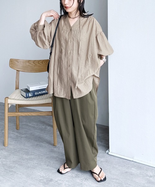 reca（レカ）の「前開きボリューム袖ブラウス（シャツ/ブラウス・レディース・ホワイト/ブルー/グレイッシュベージュ/チャコール・FREE）」の18枚目の写真