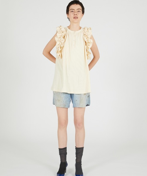crinkle crinkle crinkle（クリンクルクリンクルクリンクル）の「【crinkle crinkle crinkle】waffle frill nosleeve top/ワッフルフリルノースリーブトップ（Tシャツ/カットソー・レディース・チャコールグレー/アイボリー・FREE）」の19枚目の写真