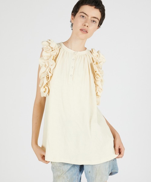 crinkle crinkle crinkle（クリンクルクリンクルクリンクル）の「【crinkle crinkle crinkle】waffle frill nosleeve top/ワッフルフリルノースリーブトップ（Tシャツ/カットソー・レディース・チャコールグレー/アイボリー・FREE）」の12枚目の写真