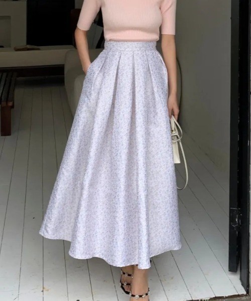 BIRTHDAY BASH(バースデイバッシュ)の「SARAH VOLUME FLORAL SKIRT(サラボリュームフローラルスカート)(スカート・レディース・ライトグレー・MEDIUM/SMALL)」の1枚目の写真