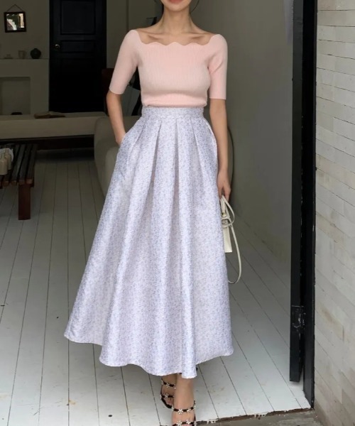 BIRTHDAY BASH(バースデイバッシュ)の「SARAH VOLUME FLORAL SKIRT(サラボリュームフローラルスカート)(スカート・レディース・ライトグレー・MEDIUM/SMALL)」の9枚目の写真