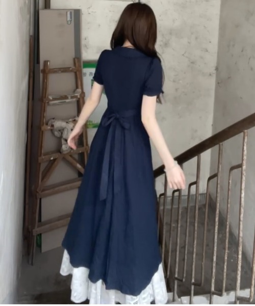 LUCPY(ラクピー)の「レイヤード風フレアワンピース(ワンピース・レディース・ネイビー・SMALL/LARGE/MEDIUM/X-LARGE)」の4枚目の写真