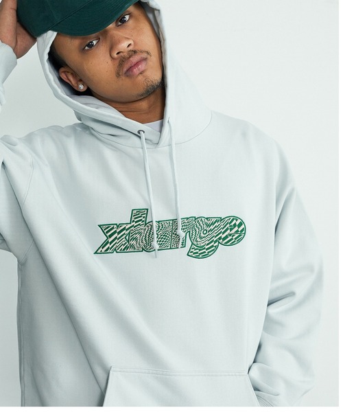 XLARGE(エクストララージ)の「PSYCHEDELIC HOODED SWEATSHIRT(パーカー・メンズ・グレー/ブラック/グリーン・L/M/S/XL)」の2枚目の写真