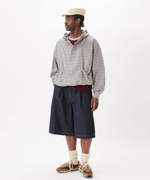 WISM(ウィズム)の「Estudio Niksen / エストゥディオ・ニクセン Pintuck Wide Shorts(その他パンツ・メンズ・ネイビー・2/1)」の2枚目の写真
